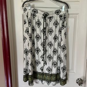 ⭐️BOGO⭐️ Lularoe L Marsha skirt NWT